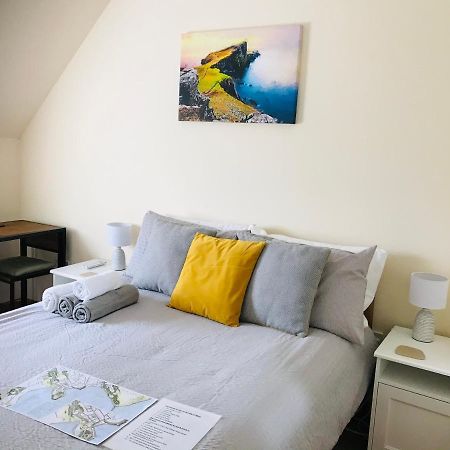 Feochan Rooms Portree Bagian luar foto
