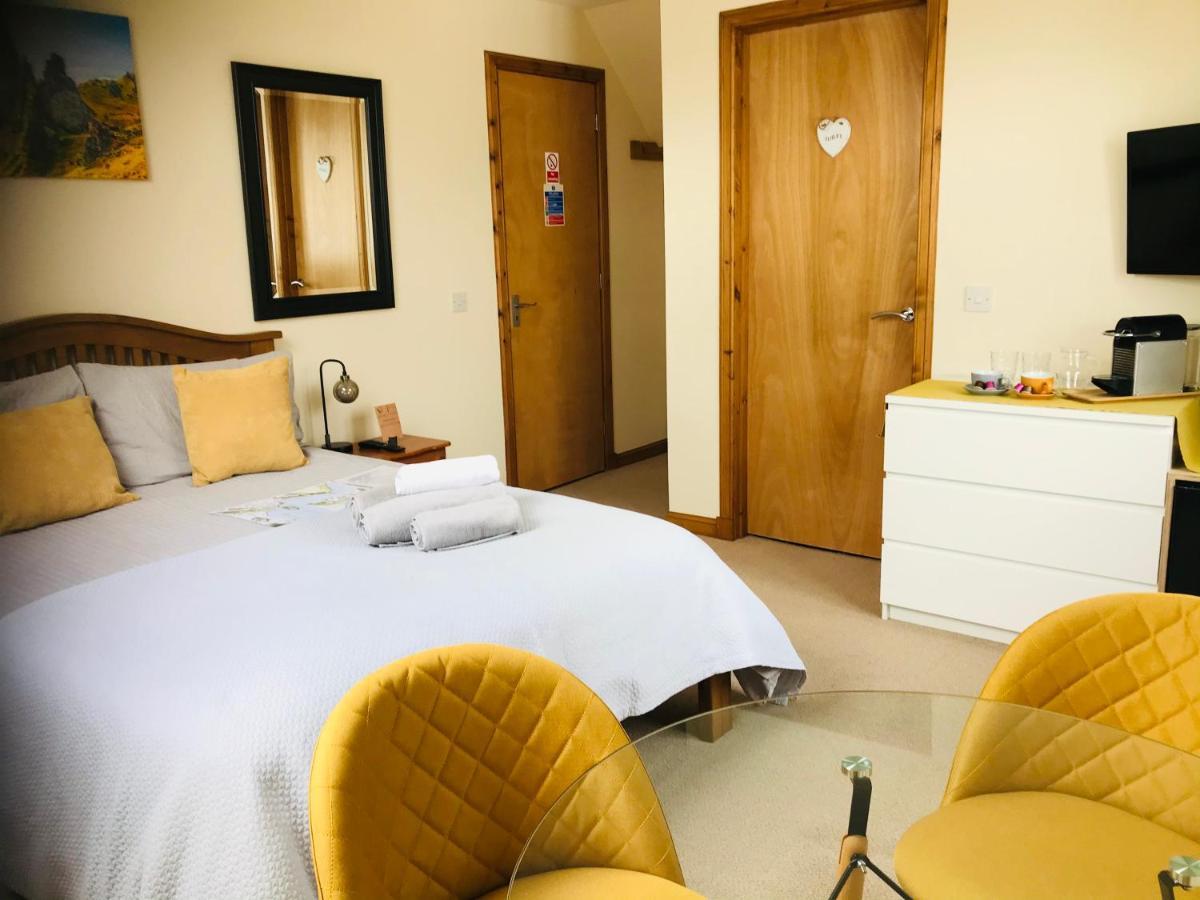 Feochan Rooms Portree Bagian luar foto